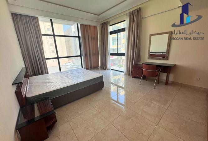 975906 - Property Image 2