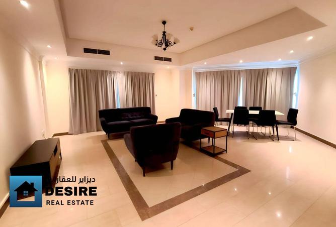 985821 - Property Image 2