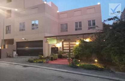 Villa - 6 Bedrooms - 7+ Bathrooms for sale in Janabiya - Northern Governorate
