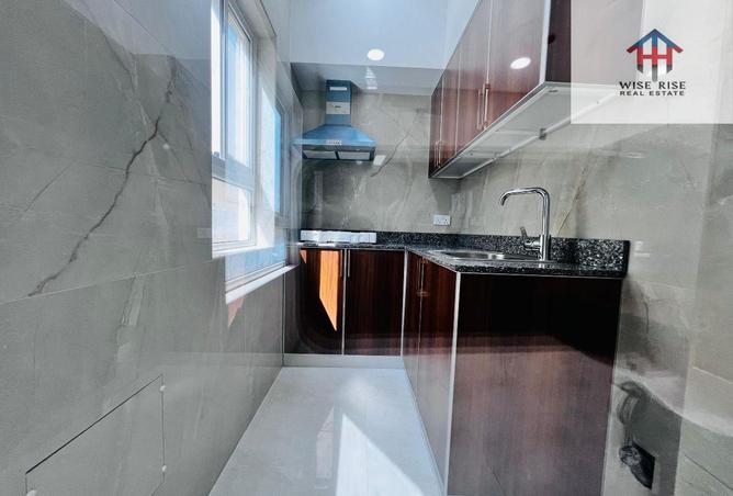 967004 - Property Image 3