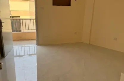 Apartment - 2 Bedrooms - 2 Bathrooms for rent in Manama - Capital Governorate