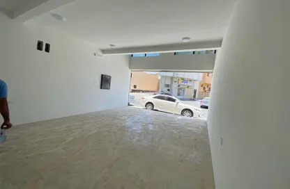 Shop - Studio - 1 Bathroom for rent in Diraz - Northern Governorate