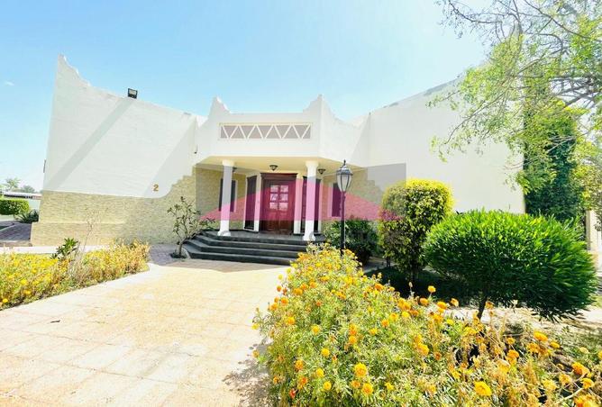 963307 - Property Main Image