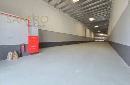Warehouse - Studio - 1 Bathroom for rent in Hidd - Muharraq Governorate