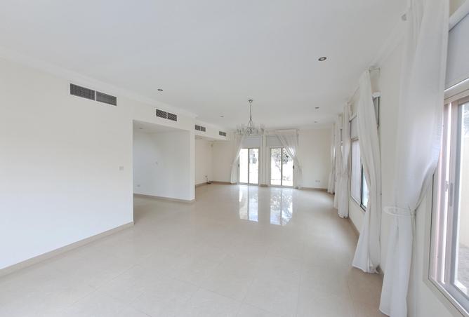 981984 - Property Image 3