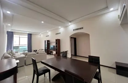 Apartment - 2 Bedrooms - 3 Bathrooms for rent in Busaiteen - Muharraq Governorate
