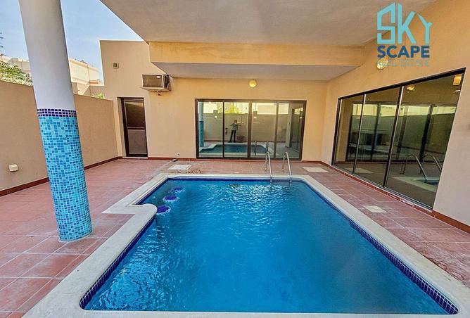 979398 - Property Image 2