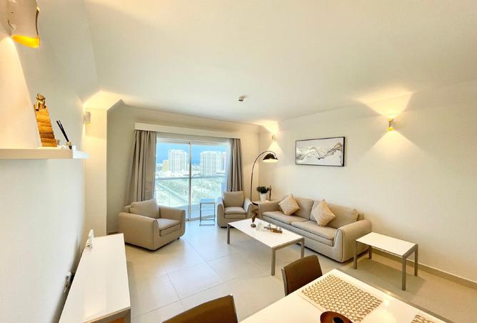 978324 - Property Image 2