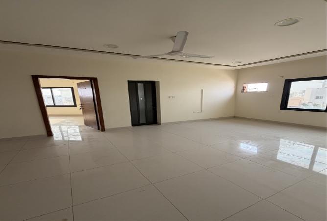 984598 - Property Main Image