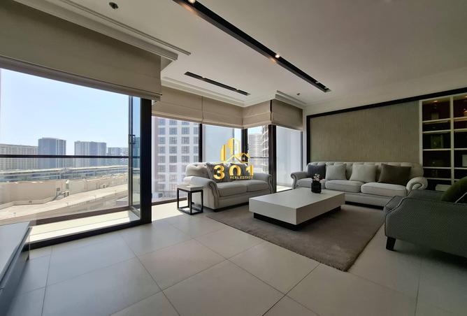 955231 - Property Image 2