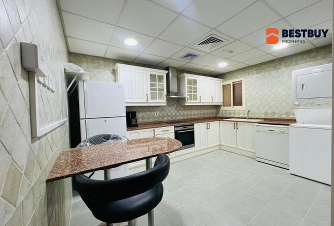 992372 - Property Image 3