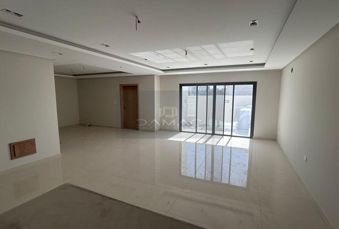 954968 - صورة العقار 3