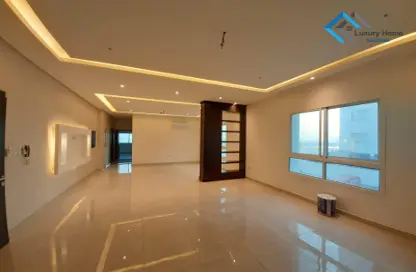 Apartment - 3 Bedrooms - 4 Bathrooms for rent in Hidd - Muharraq Governorate Apartment - 3 Bedrooms - 4 Bathrooms for rent in Hidd - Muharraq Governorate