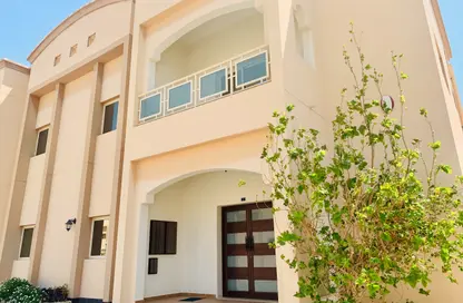 فيلا - 3 غرف نوم - 3 حمامات للايجار في الجفير - محافظة العاصمة