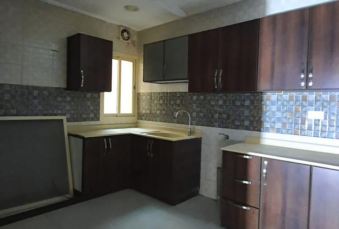 978820 - Property Image 2