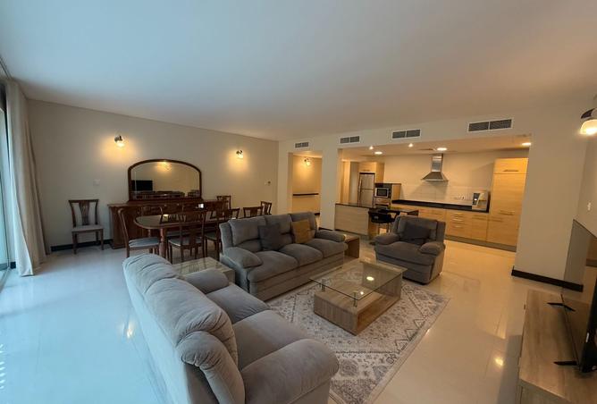 976347 - Property Image 3