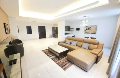 Apartment - 2 Bedrooms - 3 Bathrooms for rent in Al Juffair - Capital Governorate