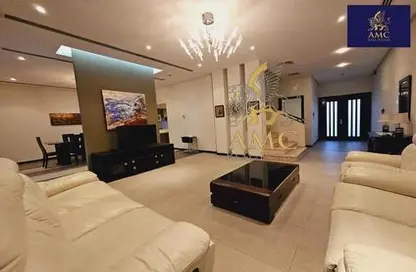 Villa - 3 Bedrooms - 4 Bathrooms for rent in Mahooz - Manama - Capital Governorate