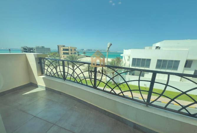 967149 - Property Image 3