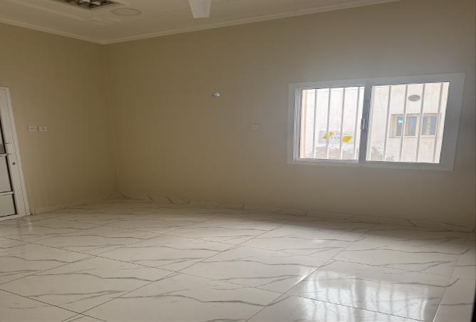 963330 - Property Image 2