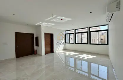 Apartment - 3 Bedrooms - 4 Bathrooms for rent in Busaiteen - Muharraq Governorate
