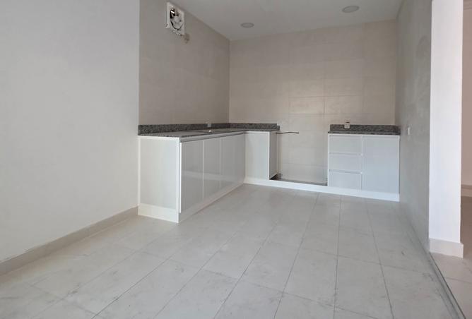 988753 - Property Image 3