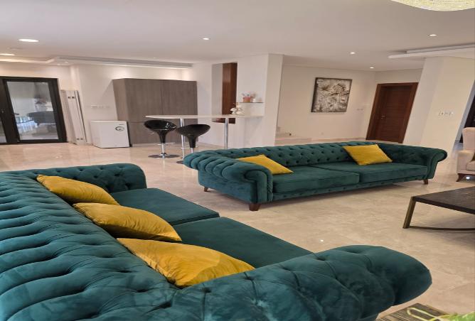 962329 - Property Image 3