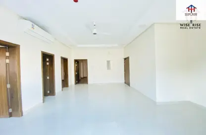 Apartment - 2 Bedrooms - 2 Bathrooms for rent in Zinj - Manama - Capital Governorate