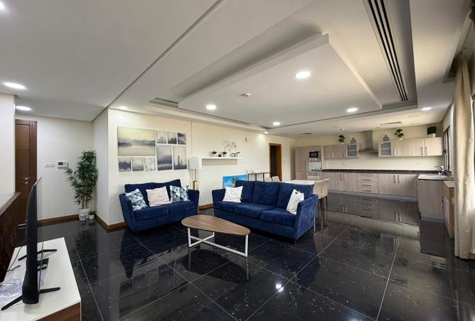 983378 - Property Image 2