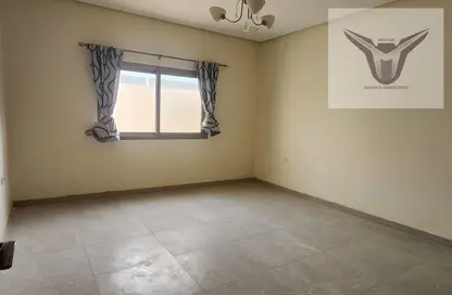 Empty Room image for: Apartment - 3 Bedrooms - 2 Bathrooms for rent in Saar - Northern Governorate, Image 1