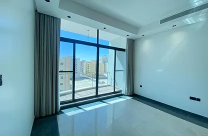 Apartment - 2 Bedrooms - 2 Bathrooms for rent in Al Burhama - Manama - Capital Governorate