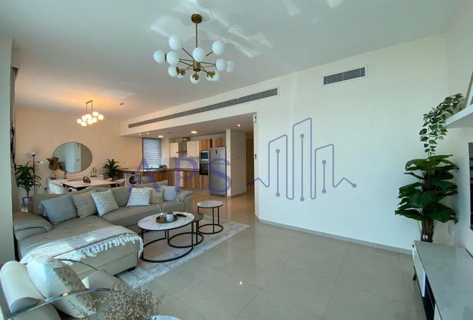 938408 - Property Image 2