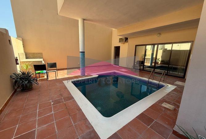 992276 - Property Image 2