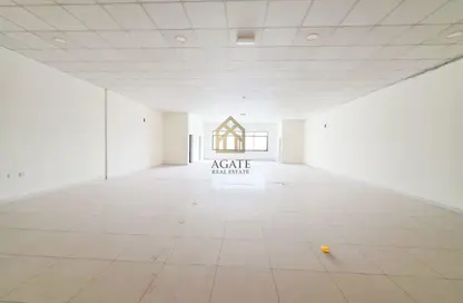 مكتب - استوديو - 2 حمامات للايجار في توبلي - المحافظة الوسطى