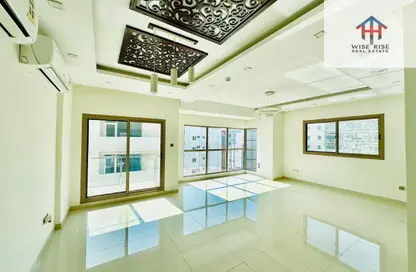 Apartment - 2 Bedrooms - 3 Bathrooms for rent in Hidd - Muharraq Governorate