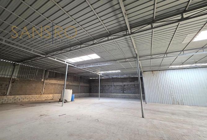 988704 - Property Image 2