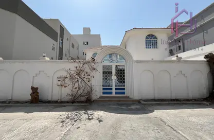 Villa - 3 Bedrooms - 5 Bathrooms for sale in Alhajiyat - Riffa - Southern Governorate