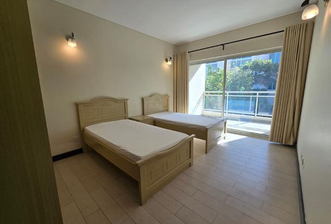 986369 - Property Image 2