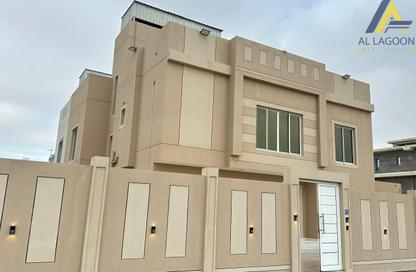 Villa - 4 Bedrooms - 5 Bathrooms for rent in Askar - Southern Governorate