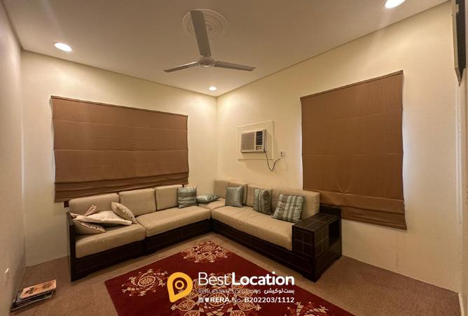 932313 - Property Image 3