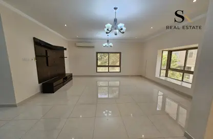Apartment - 3 Bedrooms - 4 Bathrooms for rent in Mahooz - Manama - Capital Governorate