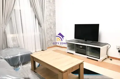 Apartment - 2 Bedrooms - 2 Bathrooms for rent in Al Juffair - Capital Governorate