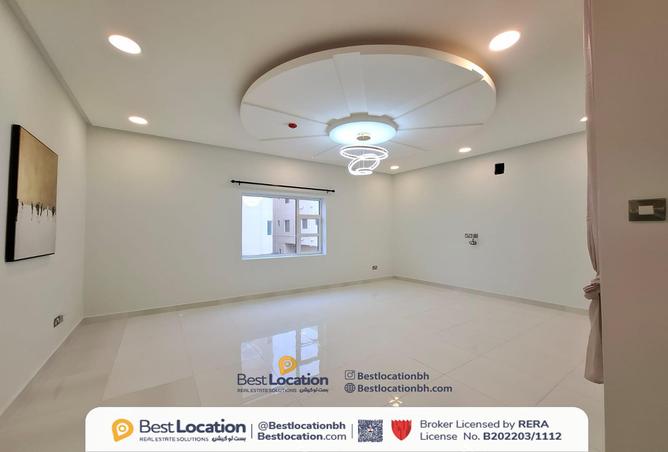 907033 - Property Main Image