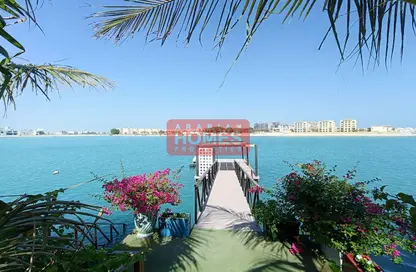 Villa - 7+ Bedrooms - 7+ Bathrooms for rent in Dilmunia Island - Muharraq Governorate