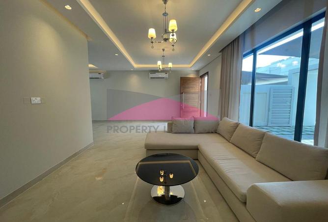 974698 - Property Image 3