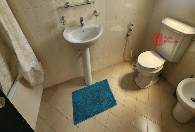 985054 - Property Image 2