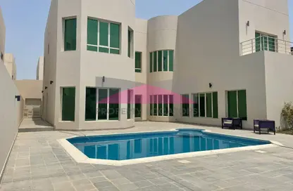 Compound - 4 Bedrooms - 5 Bathrooms for rent in Hamala - Northern Governorate