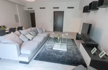 Apartment - 2 Bedrooms - 2 Bathrooms for rent in Al Juffair - Capital Governorate