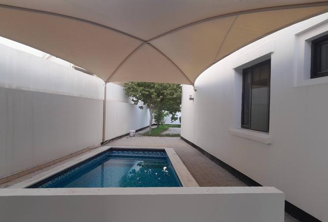 961375 - Property Image 2