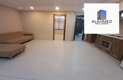Apartment - 2 Bedrooms - 1 Bathroom for rent in Seef - Capital Governorate